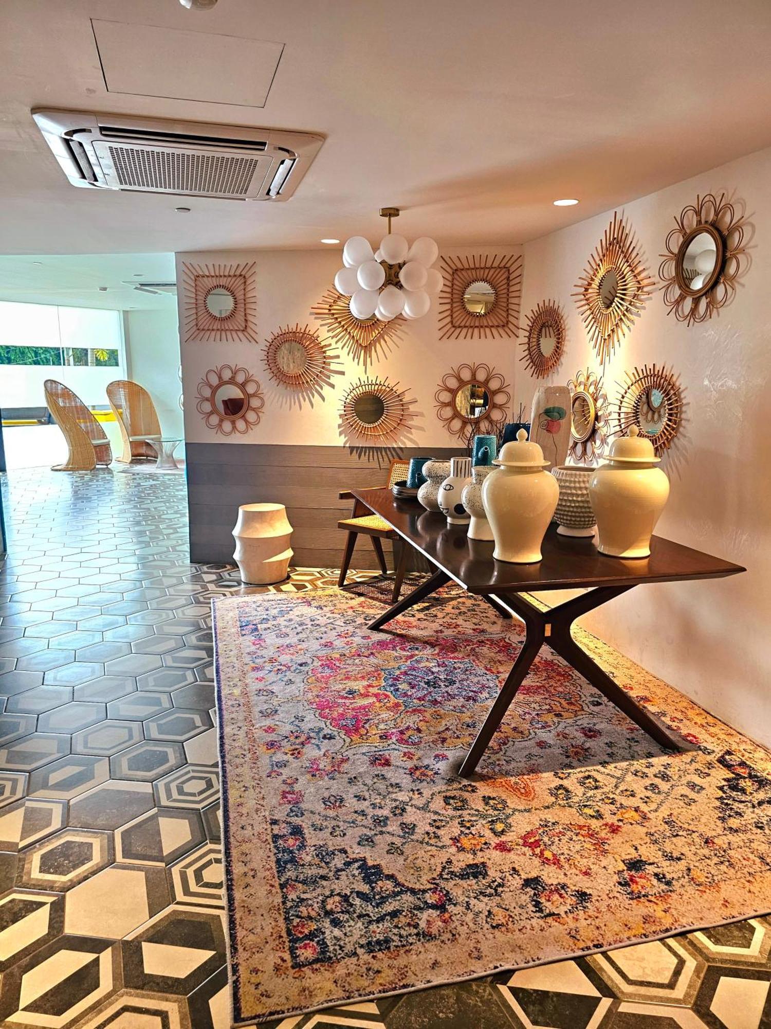 Acellyne'S Suites At The Residences At Commonwealth By Century 케손시티 외부 사진
