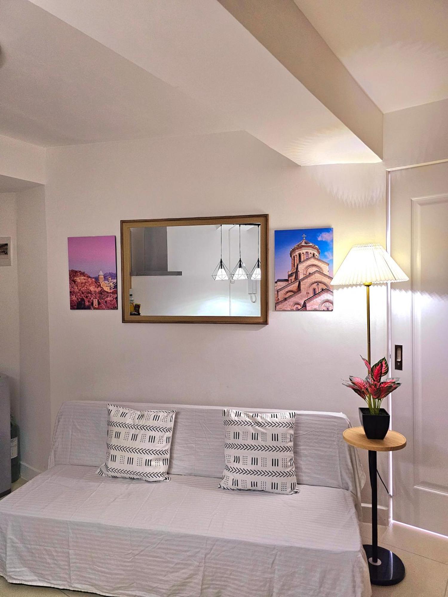 Acellyne'S Suites At The Residences At Commonwealth By Century 케손시티 외부 사진
