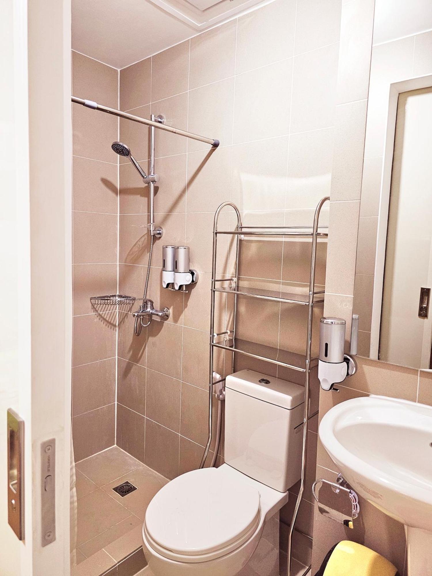Acellyne'S Suites At The Residences At Commonwealth By Century 케손시티 객실 사진