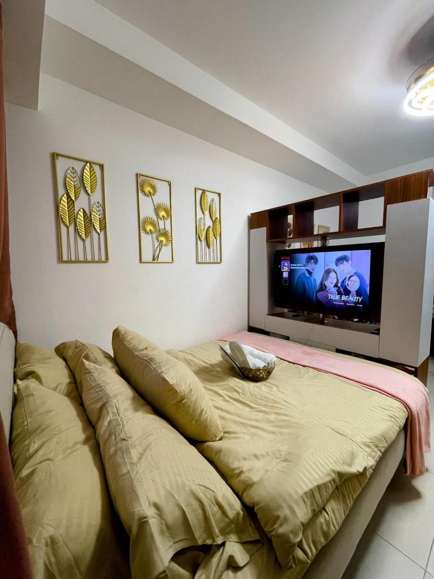 Acellyne'S Suites At The Residences At Commonwealth By Century 케손시티 객실 사진